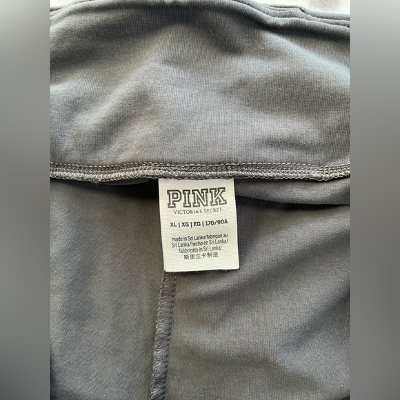 PINK Victoria's Secret Gray Tie Dye Leggings - Picture 5 of 5